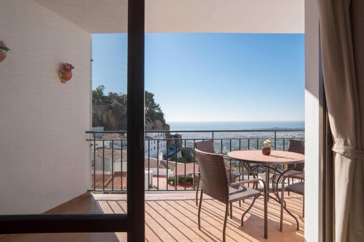 Apartment Vista De Pajaro Михас Екстериор снимка